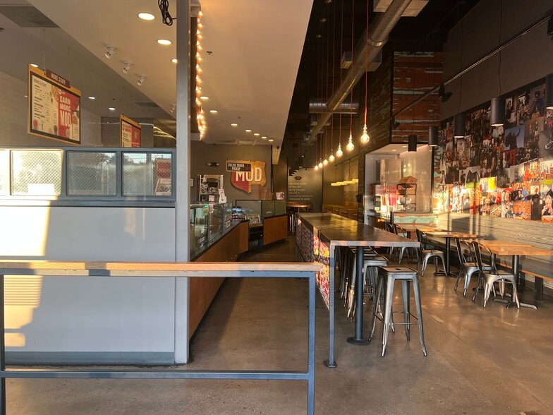 More Photos Of 4101 Tates Creek Centre Dr, Lexington General Retail For Lease