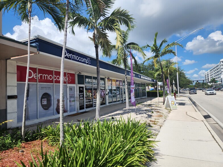 More Photos Of 708-718 SE 17th St, Fort Lauderdale Storefront Retail Office For Lease
