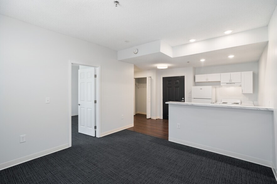 More Photos Of 6301 Village Grove Dr, Memphis Apartments For Sale