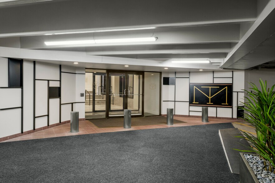 More Photos Of 1616 S Voss Rd, Houston Office For Lease