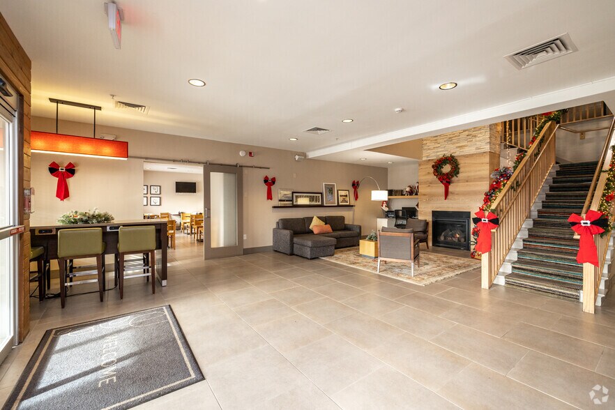 More Photos Of 2550 Freeway Blvd, Brooklyn Center Hotel For Sale