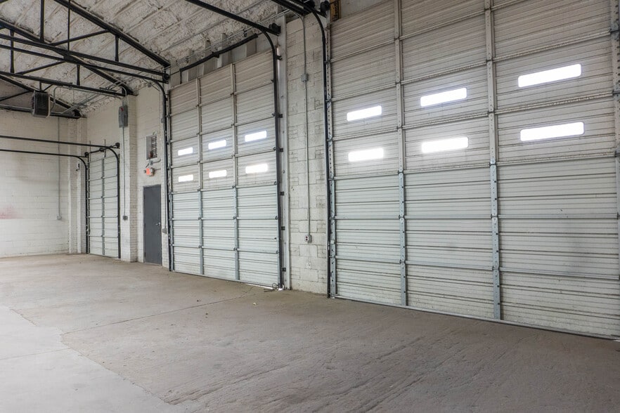 More Photos Of 122 Atando Ave, Charlotte Service For Lease