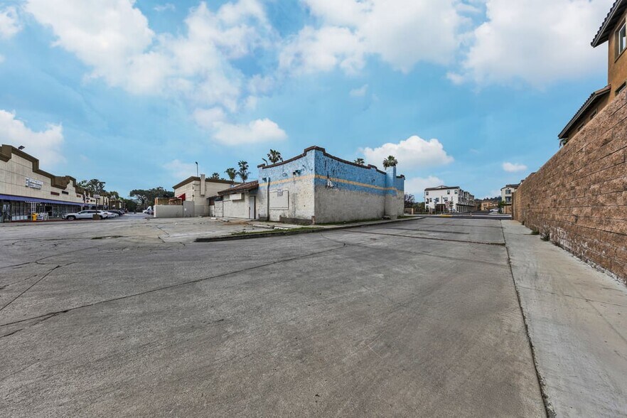 More Photos Of 2204 S Garey Ave, Pomona Fast Food For Sale