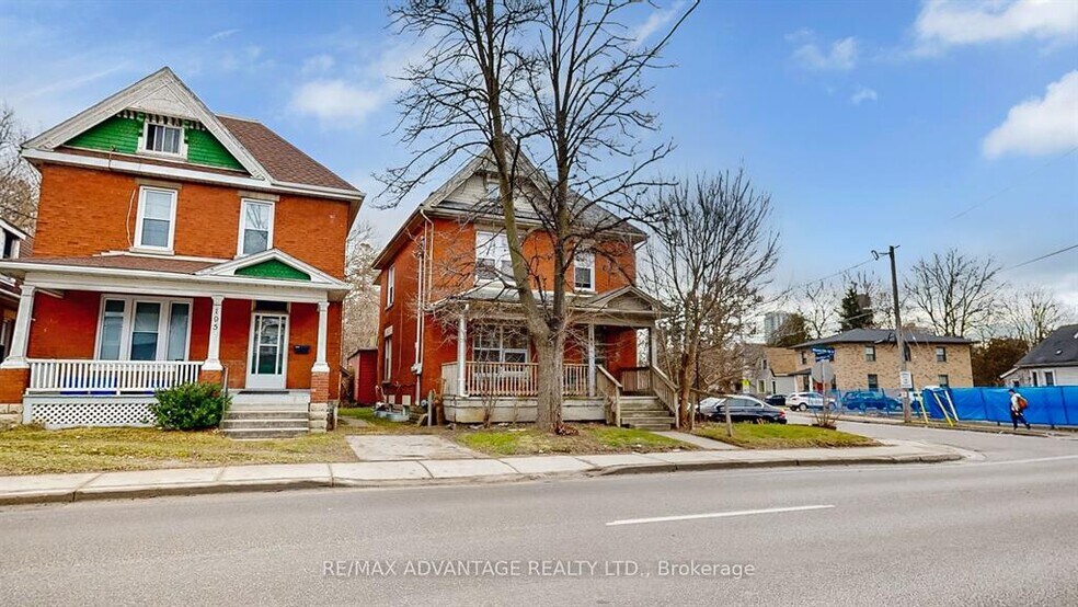 More Photos Of 193 Wharncliffe Rd N, London Apartments For Sale