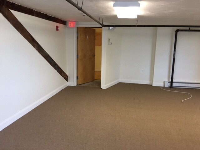 More Photos Of 89 Front St, Marblehead Loft Creative Space For Lease