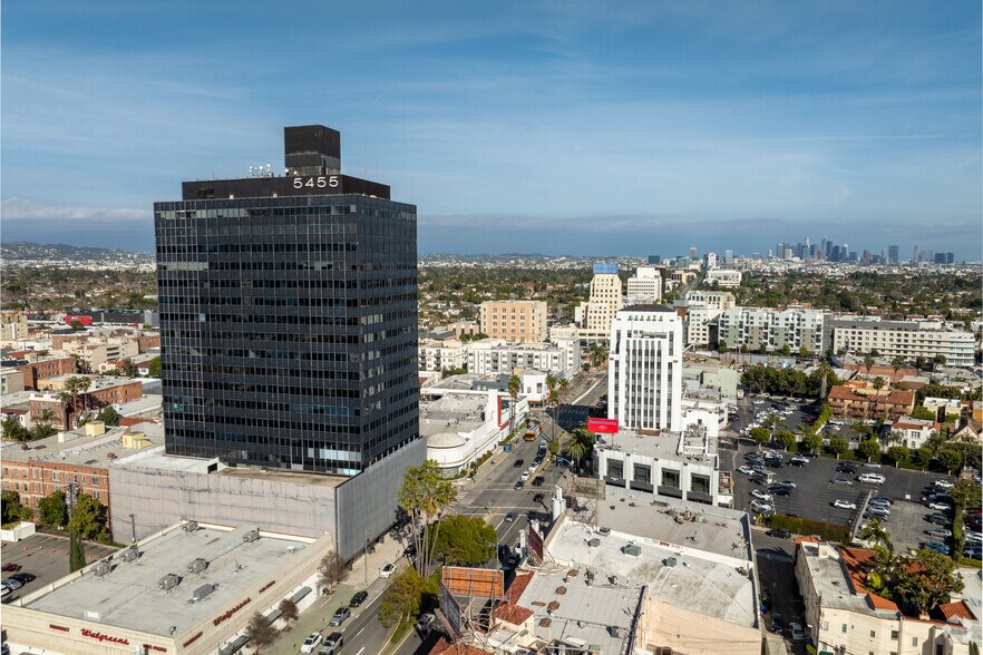 More Photos Of 5455 Wilshire Blvd, Los Angeles Office For Lease