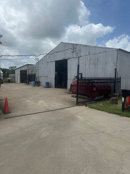 More Photos Of 5700 College St, Beaumont Freestanding For Sale