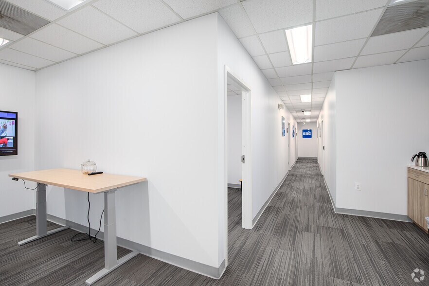 More Photos Of 22738 Maple Rd, Lexington Park Office For Sale