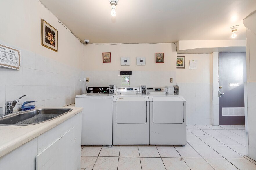 More Photos Of , Mississauga Multifamily For Sale