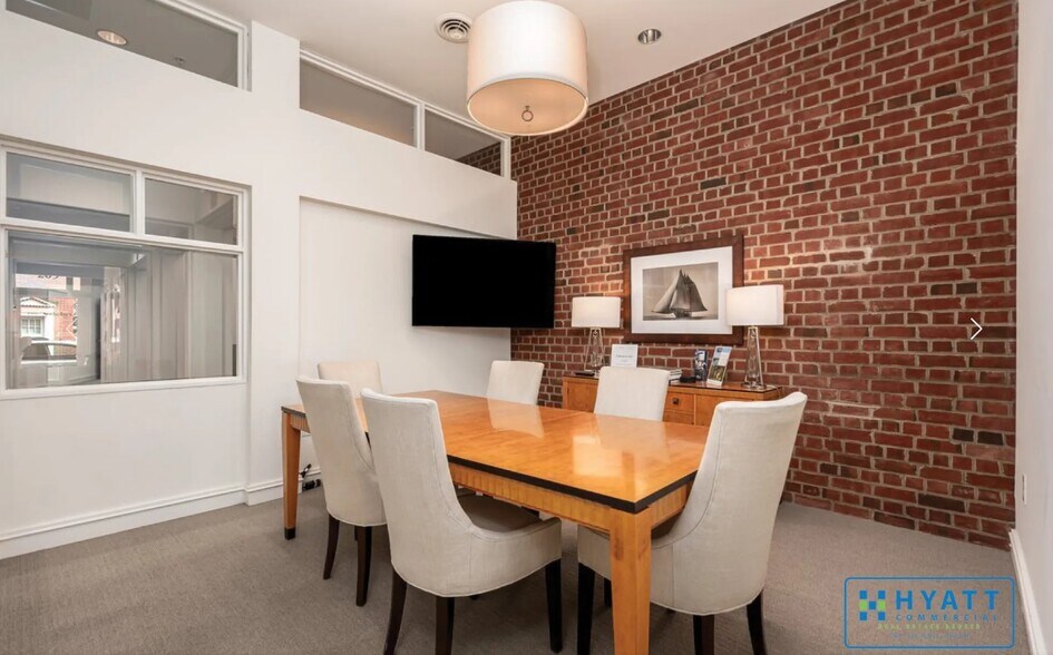 More Photos Of 209 Main St, Annapolis Office For Sale