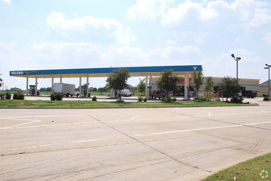 More Photos Of 2881 FM Road 157, Mansfield Restaurant For Lease