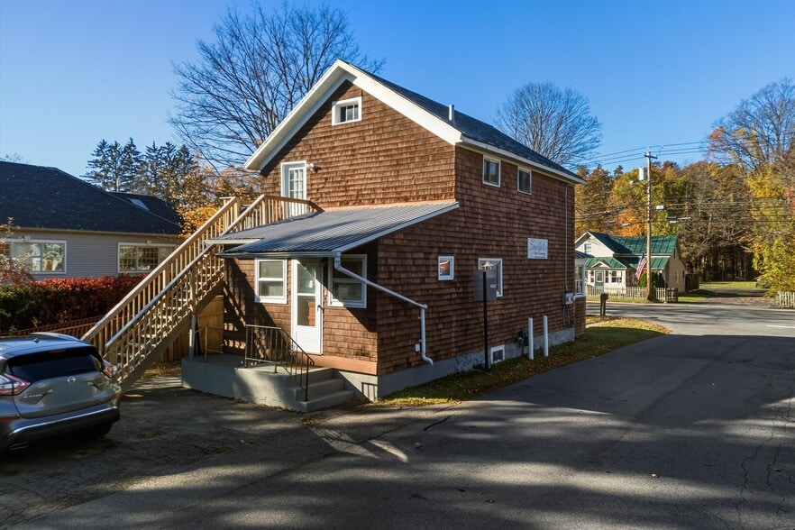 More Photos Of 460 Maple Ave, Saratoga Springs Storefront Retail Residential For Lease