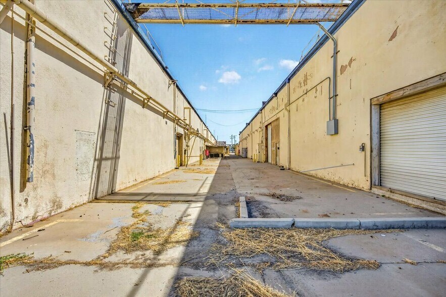 More Photos Of 23745 Avenue 112, Porterville Refrigeration Cold Storage For Sale