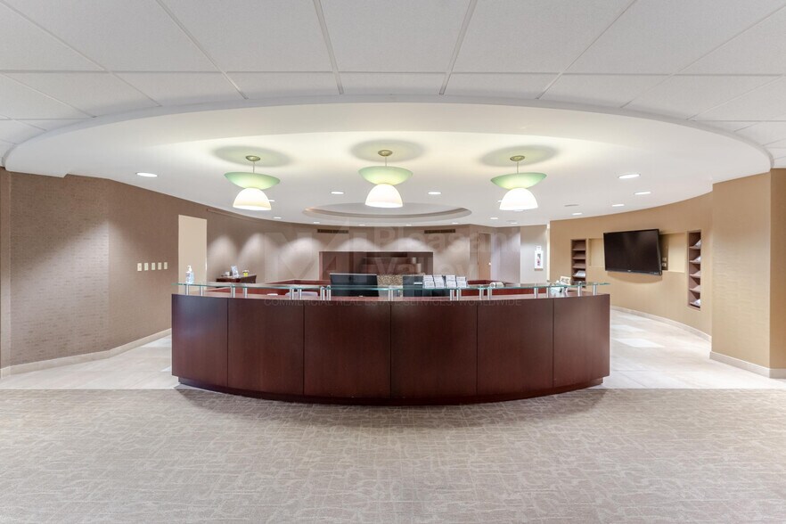 More Photos Of 1 Cascade Plz, Akron Office For Lease