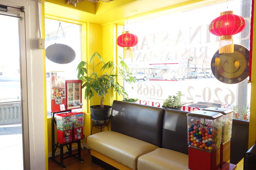 More Photos Of 224 N Main St, Mcpherson Restaurant For Sale