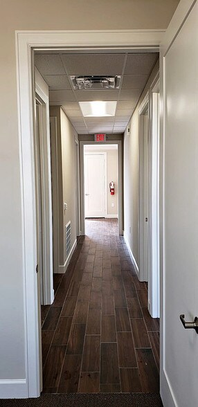 More Photos Of 8118 Fry Rd, Cypress Unknown For Lease