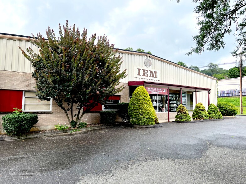 More Photos Of 85 Shelter Rock Rd, Danbury Manufacturing For Sale