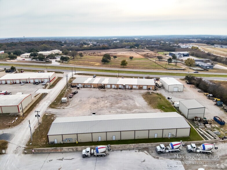 More Photos Of 1886 Mineral Wells Hwy, Weatherford Warehouse For Sale