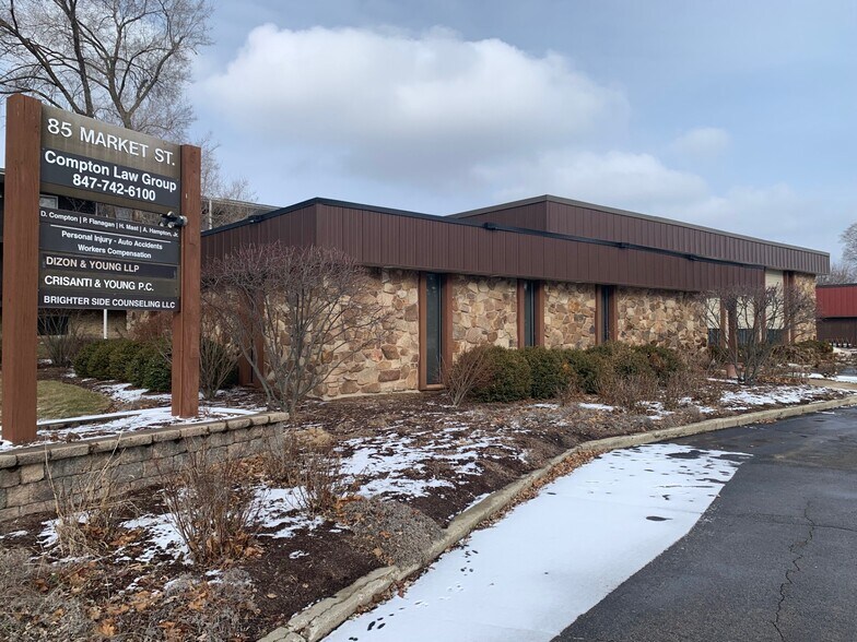 More Photos Of 85 Market St, Elgin Office For Sale