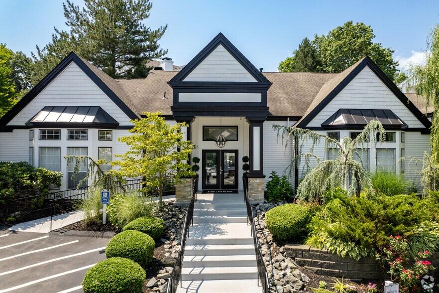 More Photos Of 100 Elena St, Cranston Apartments For Sale