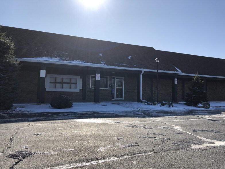 More Photos Of 21 Boulder Hill Pass, Montgomery Land For Lease