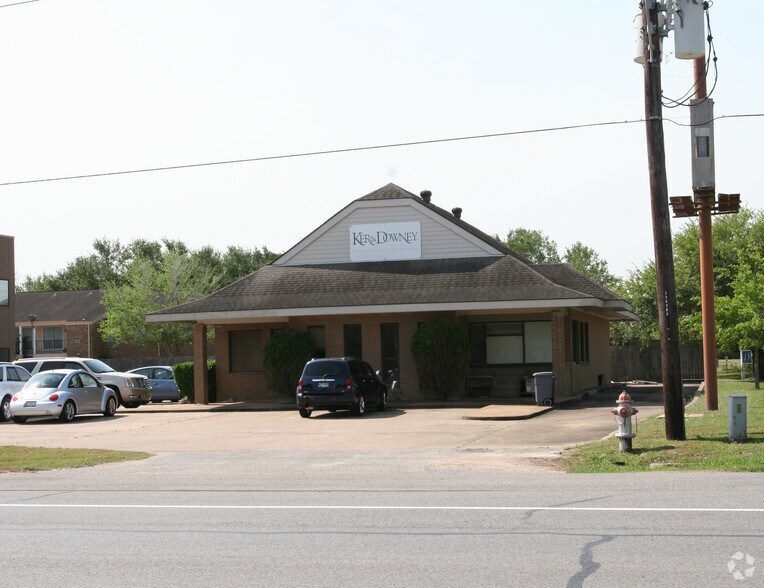 Primary Photo Of 6703 Katy-Brookshire Rd, Katy Office For Sale