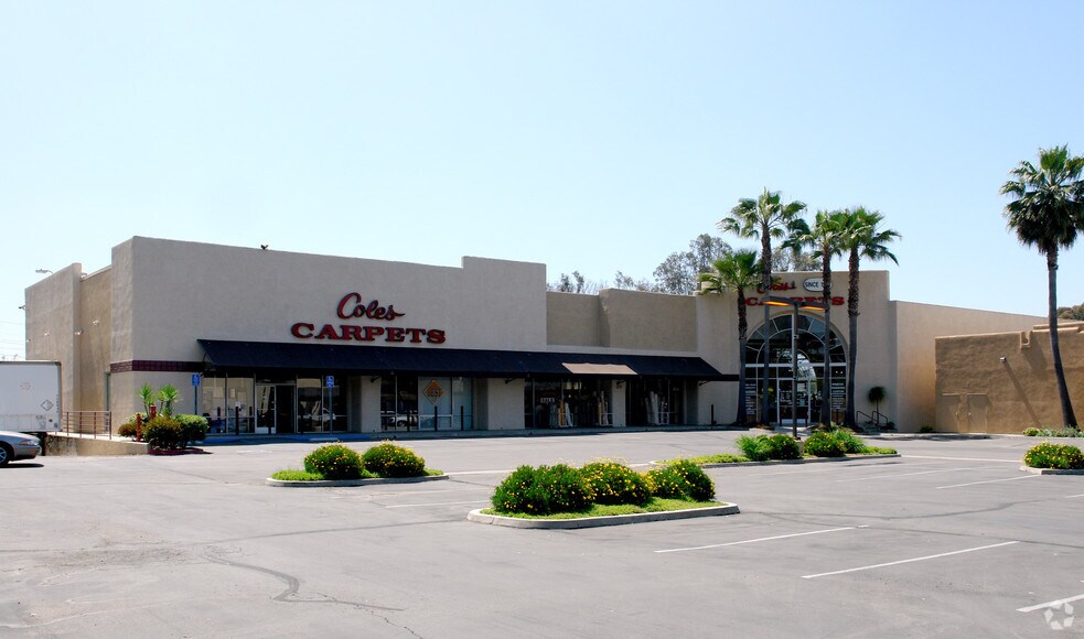 More Photos Of 2175 Montiel Rd, San Marcos General Retail For Sale