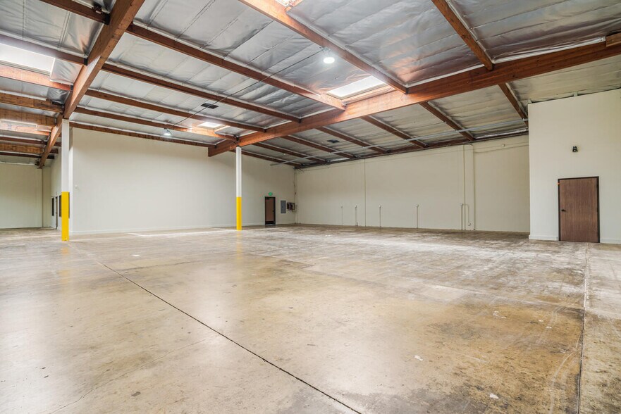 More Photos Of 17711 E Railroad St, City of Industry Warehouse For Lease