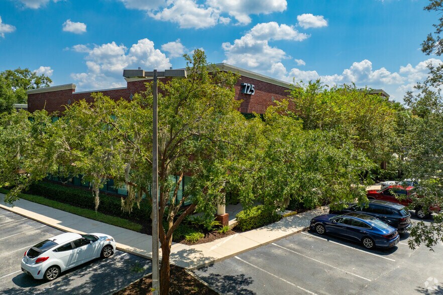 More Photos Of 725 Primera Blvd, Lake Mary Unknown For Lease