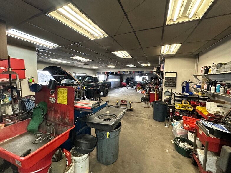 More Photos Of 3022 Evergreen Pky, Evergreen Freestanding For Sale