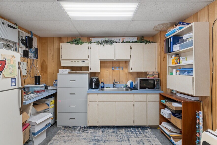 More Photos Of 6331 S Tex Pt, Homosassa Warehouse For Lease