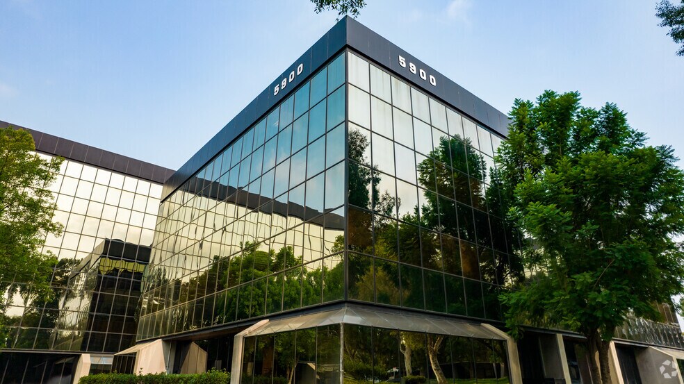 More Photos Of 5900 Canoga Ave, Woodland Hills Office For Lease