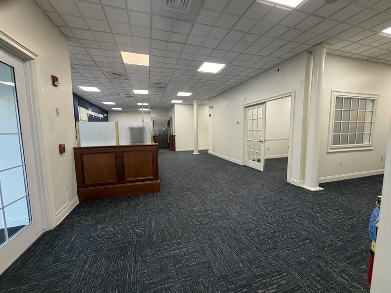 More Photos Of 445 W Main St, Branford Office For Lease