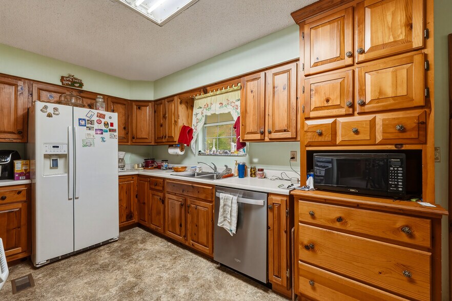 More Photos Of 345 Barberry Rd, Ranger Land For Sale