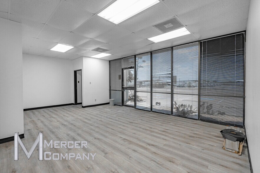 More Photos Of 1121-1137 Jupiter Rd S, Garland Unknown For Lease