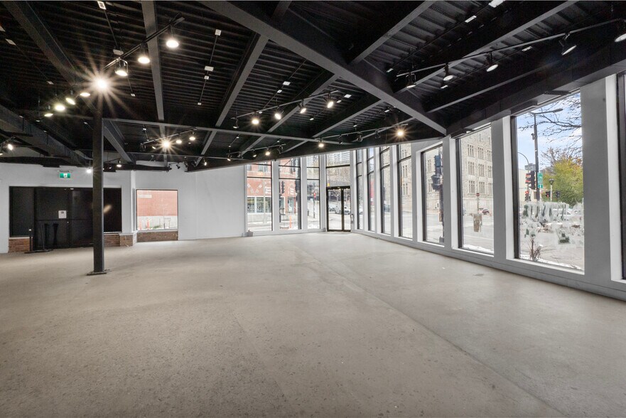 More Photos Of 3000 Rue Saint-Antoine O, Montréal Storefront Retail Office For Lease