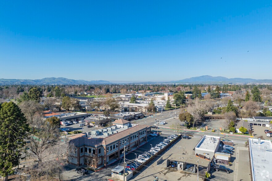 More Photos Of 900 Main St, Pleasanton Office For Lease