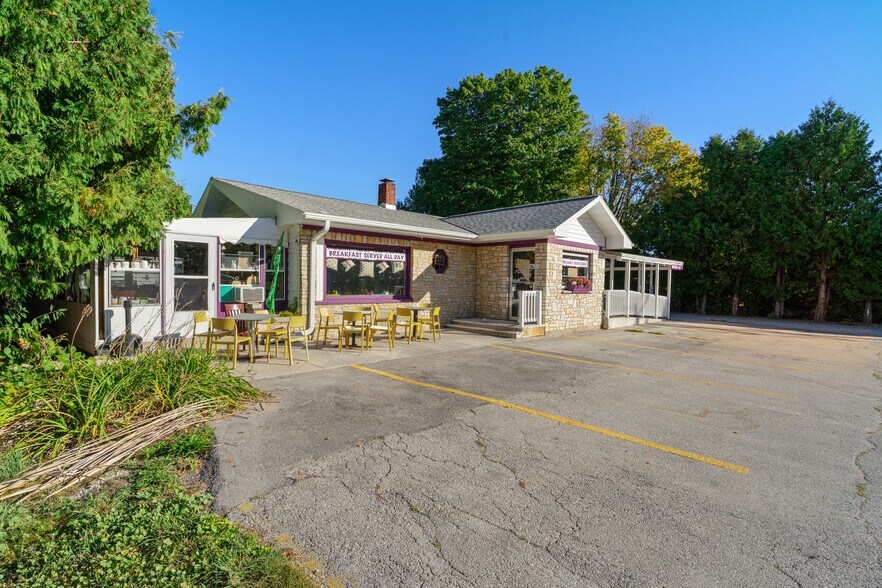 More Photos Of 7918 State Highway 42, Egg Harbor Restaurant For Sale
