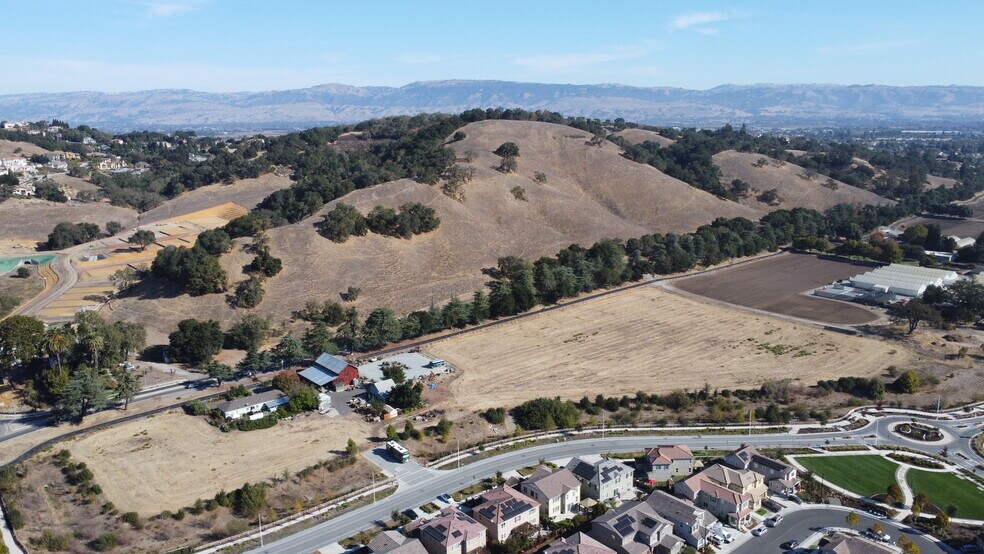 More Photos Of 2480 Hecker Pass Hwy, Gilroy Land For Sale