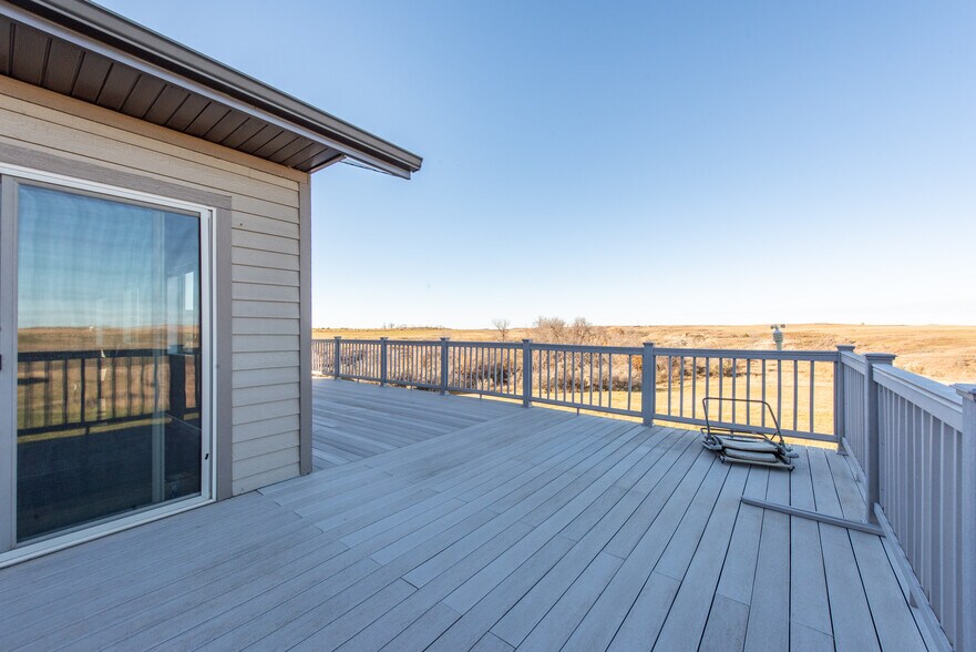 More Photos Of 13603 38th St SW, Belfield Flex For Lease