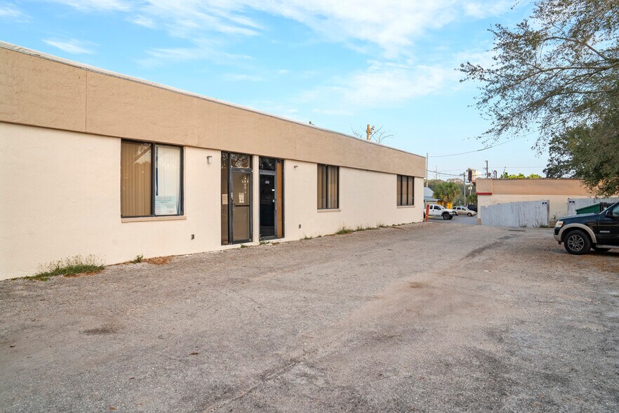 More Photos Of 1209 W Brandon Blvd, Brandon Auto Repair For Sale