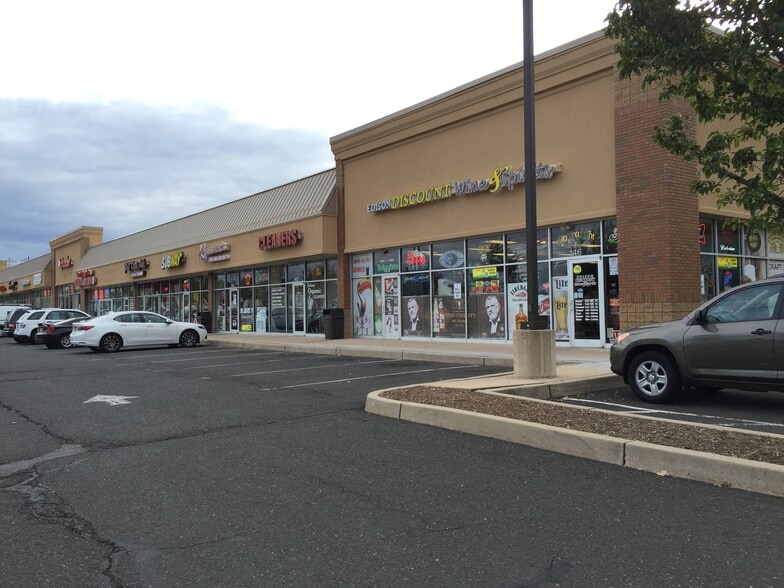 More Photos Of 136 Talmadge Rd, Edison Unknown For Lease