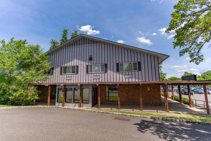 More Photos Of 350 Grove St, Bridgewater Medical For Sale