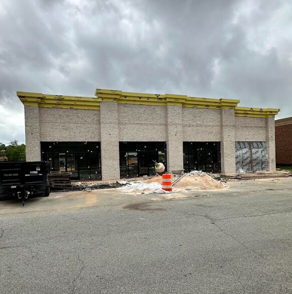 Primary Photo Of 2695 Buford Hwy, Buford Storefront For Lease