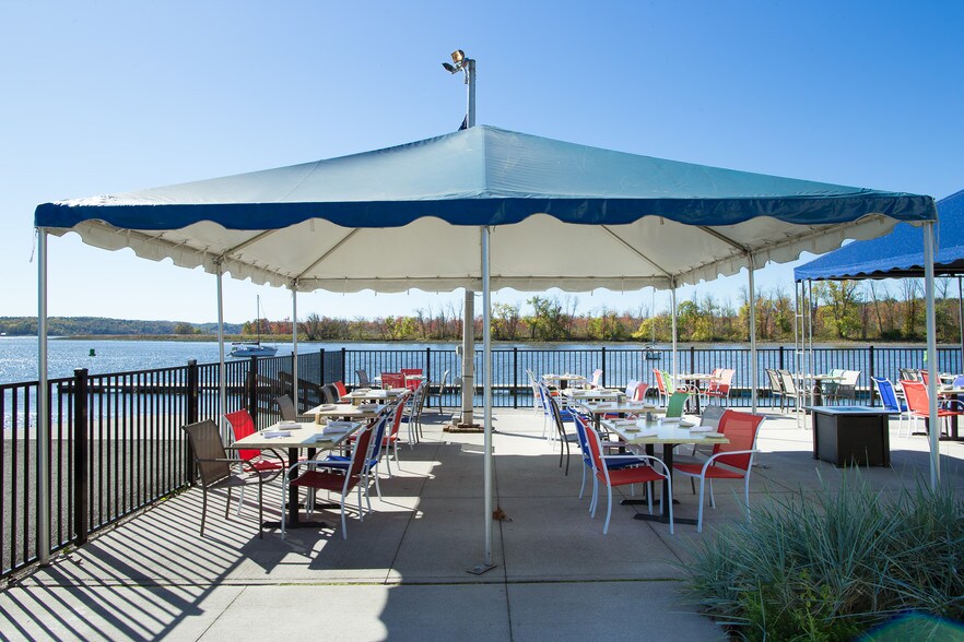 More Photos Of 7 Main St, Catskill Restaurant For Lease