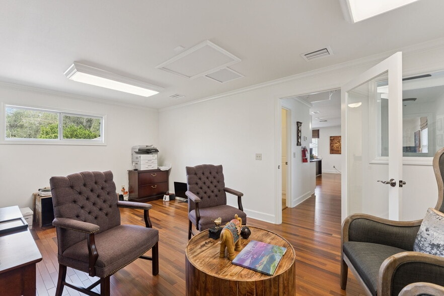 More Photos Of 1150 N Ronald Reagan Blvd, Longwood Office Residential For Sale