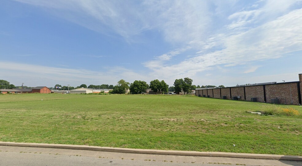Primary Photo Of 1723 Red Wolf Blvd, Jonesboro Land For Sale