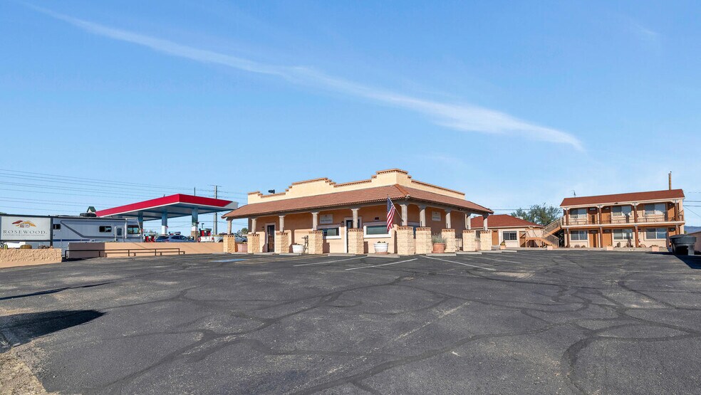 More Photos Of 760-778 W Wickenburg Way, Wickenburg Multifamily For Sale