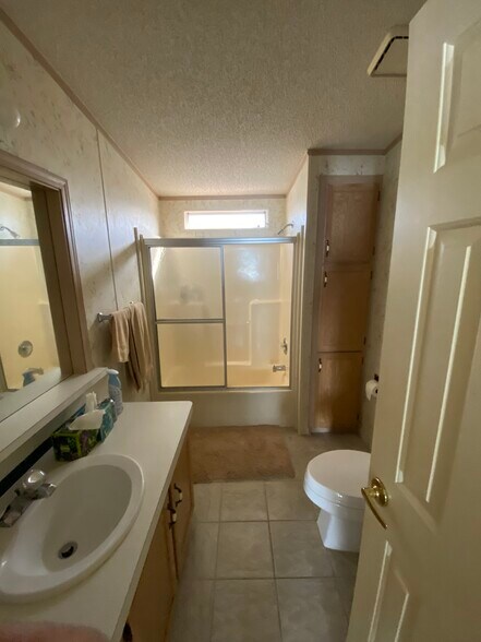 More Photos Of 3096 Skipper Ln, Saint James City Marina For Sale