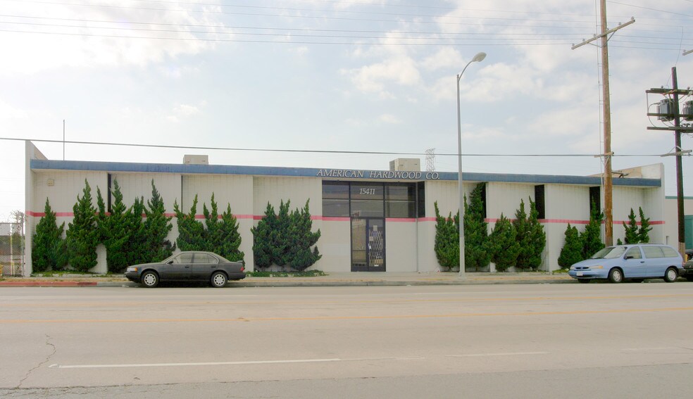 More Photos Of 15411 S Figueroa St, Gardena Manufacturing For Sale